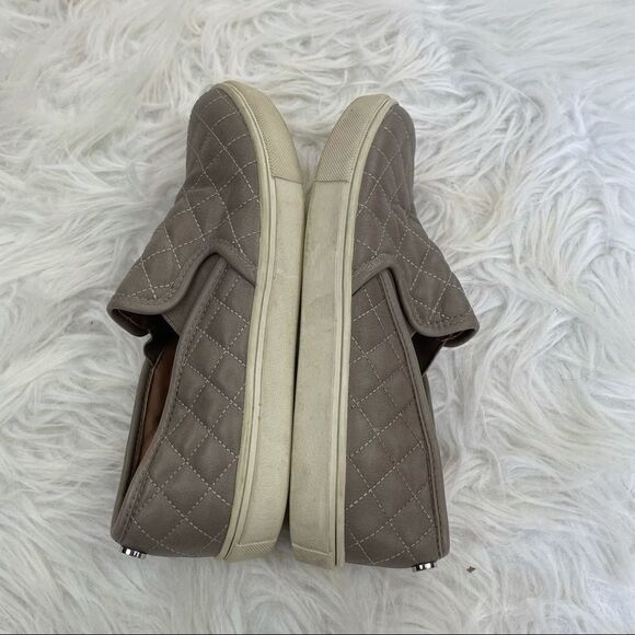 Steve Madden Ecentrcq Quilted Leather Slip-On Sneakers - Picture 7 of 10